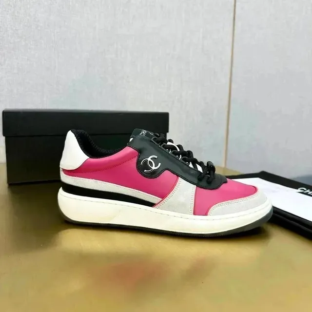 Chanel Sneaker Colorblock