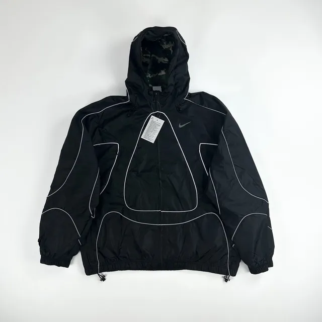 Nike Windrunner Jacket Reflective Outline