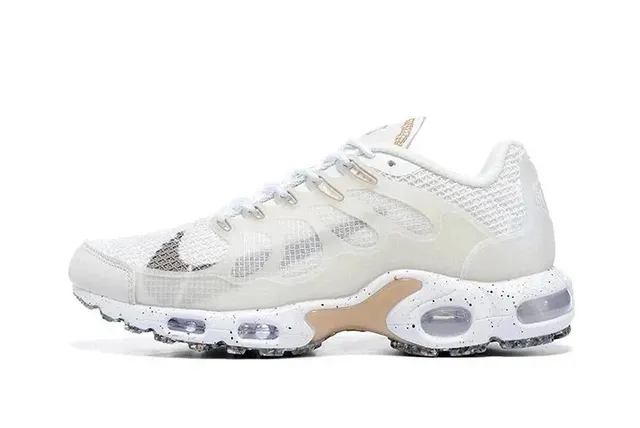 Nike Air Max Plus Triple White