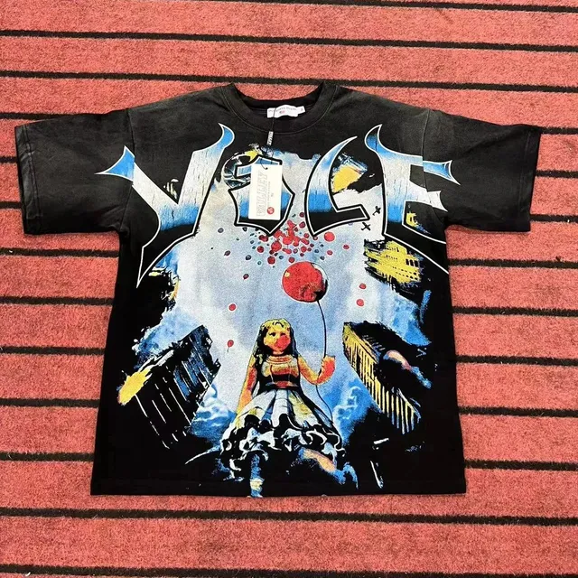 Valley Dreams Graphic Tee Doll Balloon Print