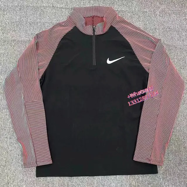 红色螺纹半拉链长袖
