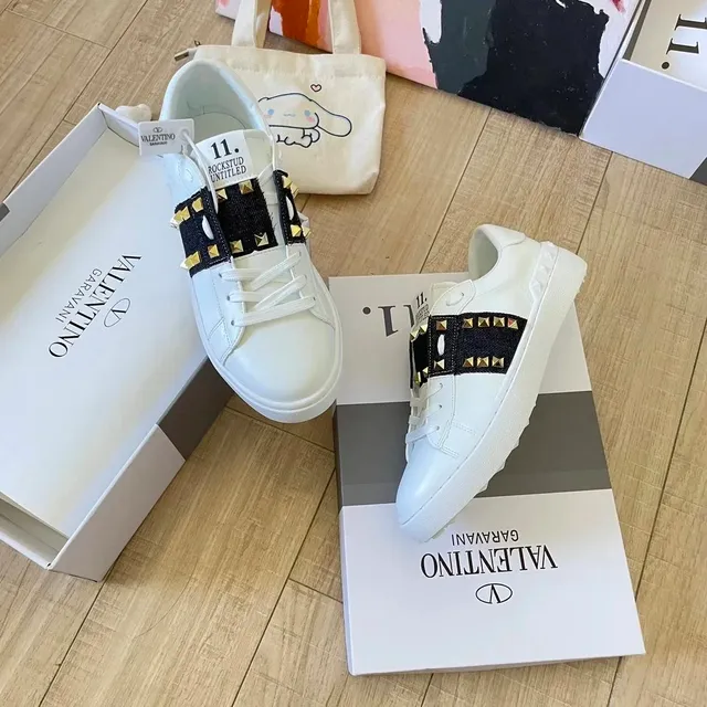 Valentino Rockstud Untitled White with Black Stud Strap