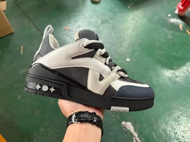 灰蓝 SK820