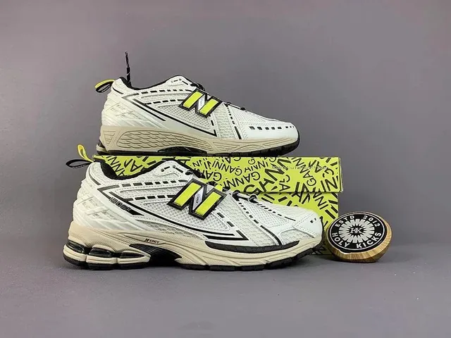 New Balance 2002R Ganni