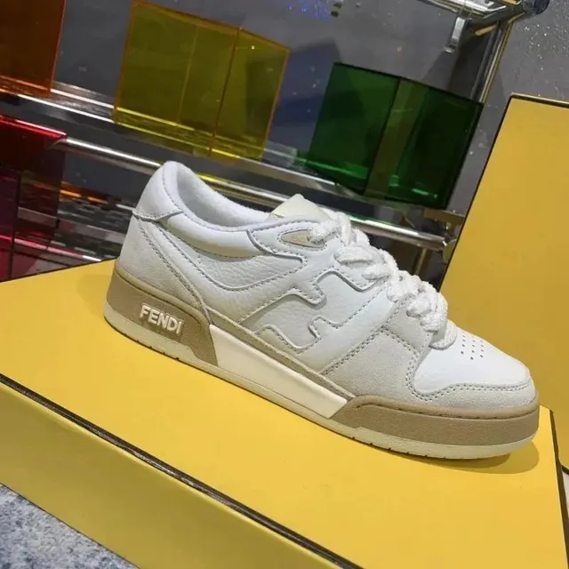 Fendi sneaker White and Beige