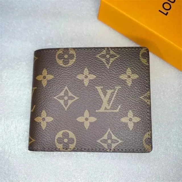 Louis Vuitton Bifold Wallet Monogram Canvas