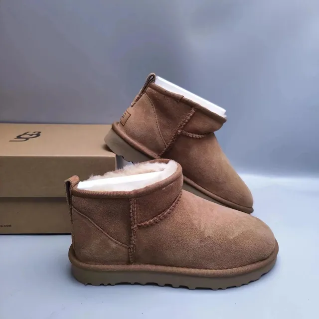 UGG Classic Mini Chestnut