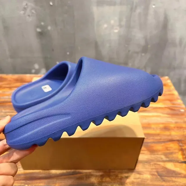 Yeezy Slide Bold Blue