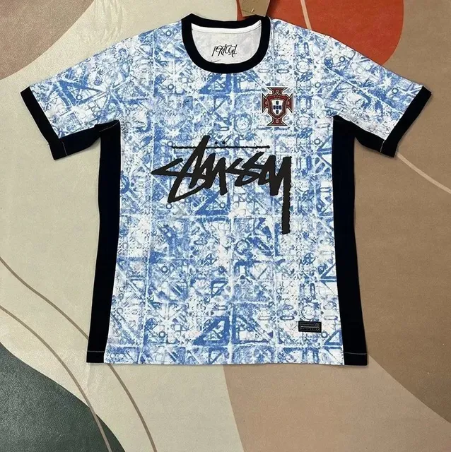 Stüssy Graphic Tee Portugal Print