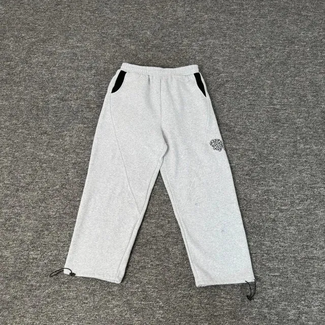 Mertra trousers