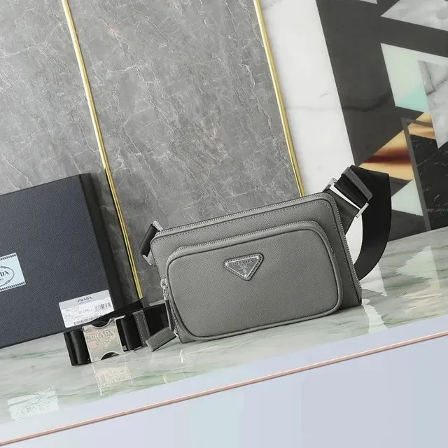 Prada Re-Edition 2005 Saffiano Leather