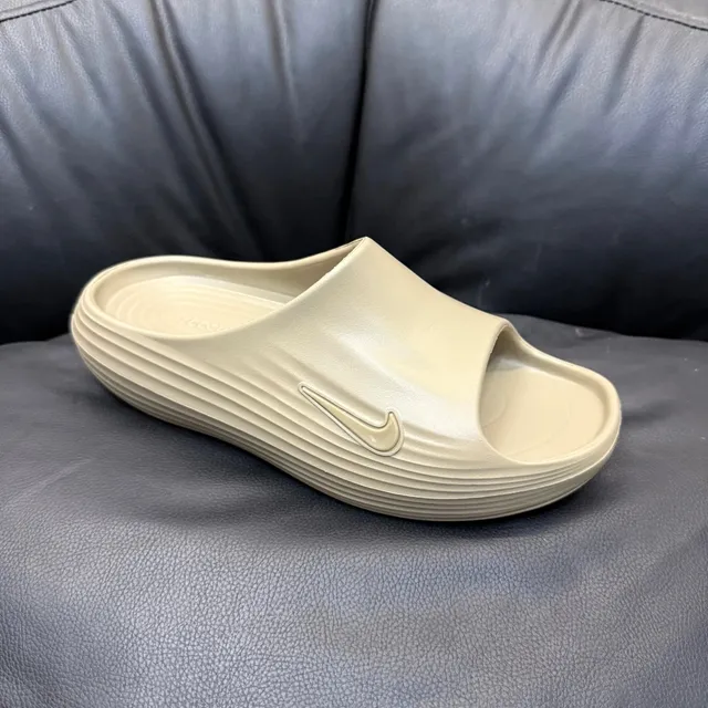 React x Rejuven8拖鞋棕色HV4479-200