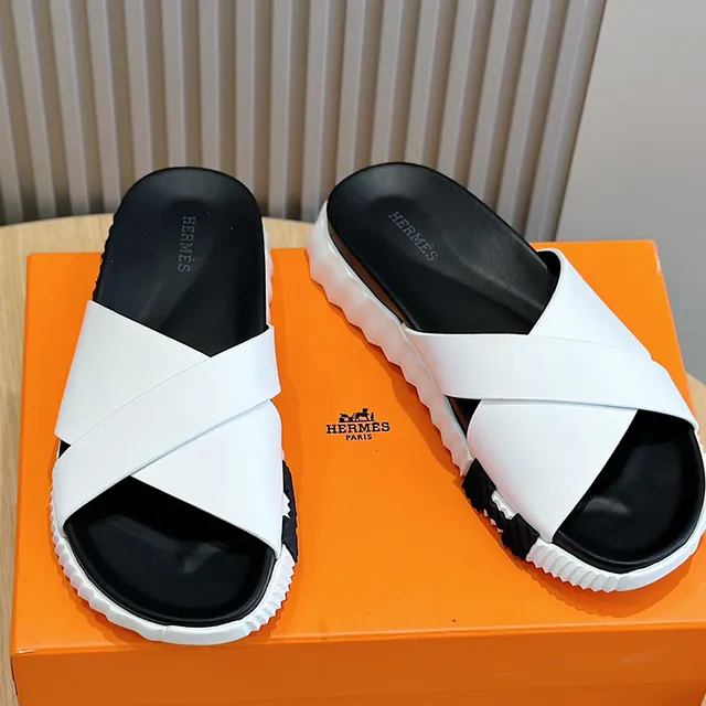 Hermès Oran Sandal Cross-Strap