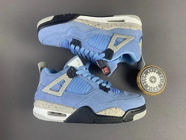 Air Jordan 4 University Blue
