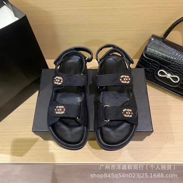 布面黑彩钻扣