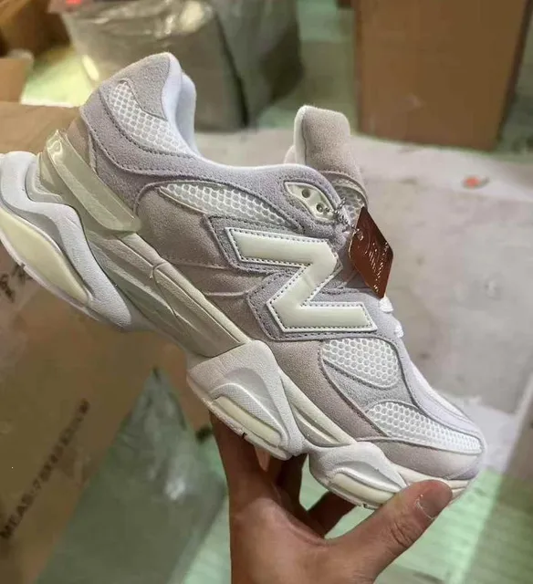 New Balance 2002R Cloud Grey