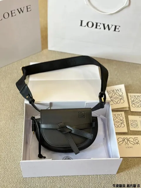 Loewe Puzzle Mini Smooth Leather