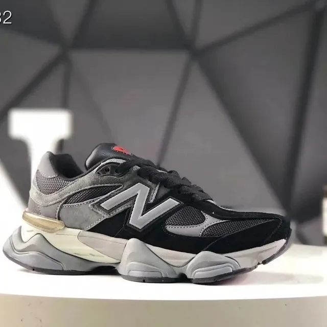 New Balance 2002R Black Grey