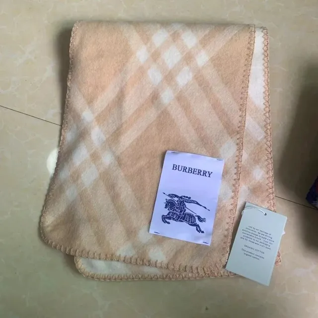 Burberry Checkered Blanket Classic Check