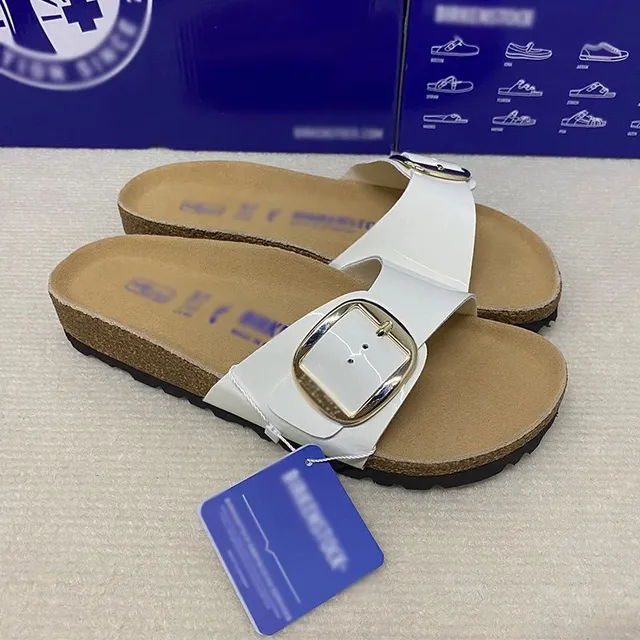 大单扣白漆皮