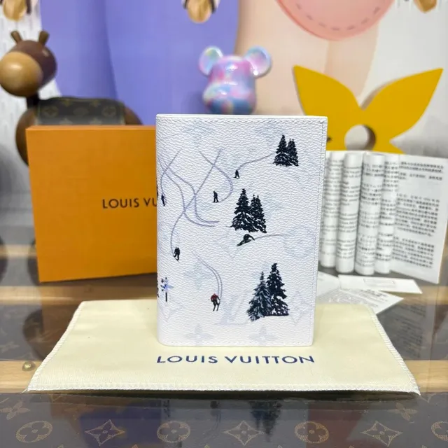 Louis Vuitton Compact Wallet Ski Slope Print