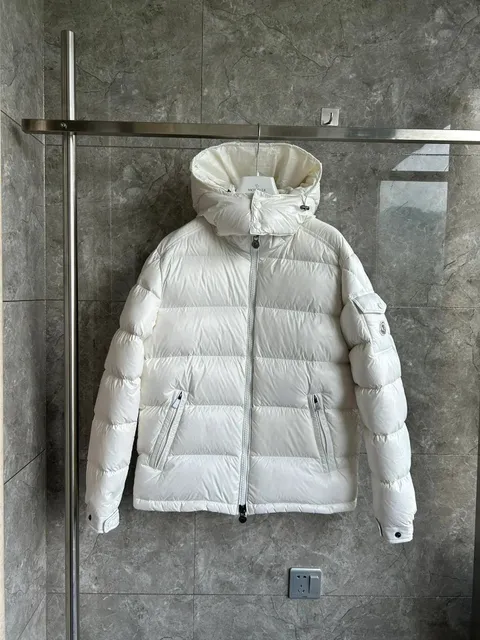 Moncler Down Jacket Classic Quilted