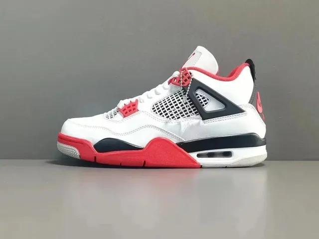 Air Jordan 4