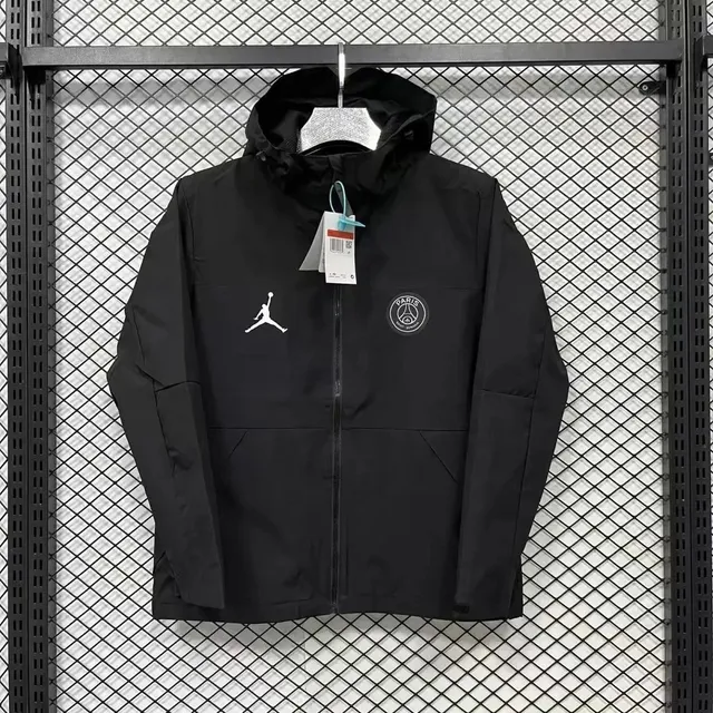 AJ04