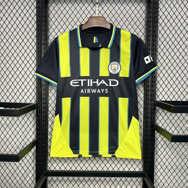 2425 manchester city away game