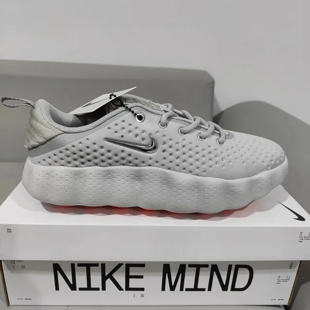 06 mid002 灰色