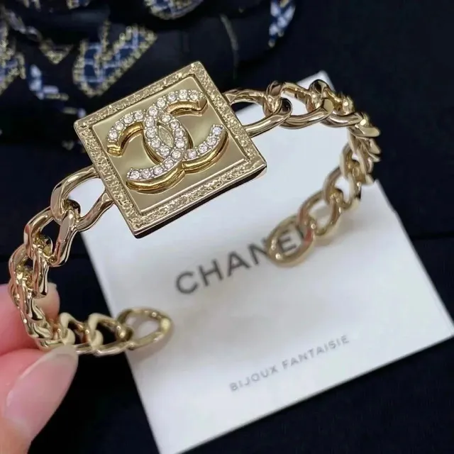 Chanel Chain Bracelet Crystal-Embellished CC Logo