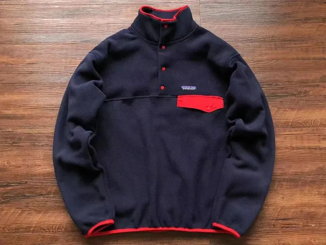 Patagonia Snap-T Pullover Navy with Red Accents