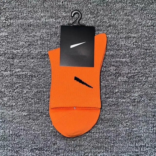Nike Socks Swoosh Logo