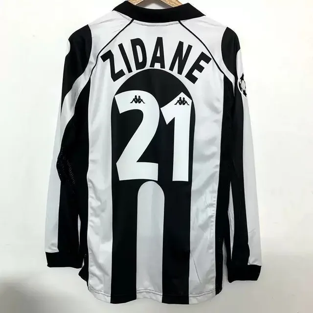 9798 Juventus home 21