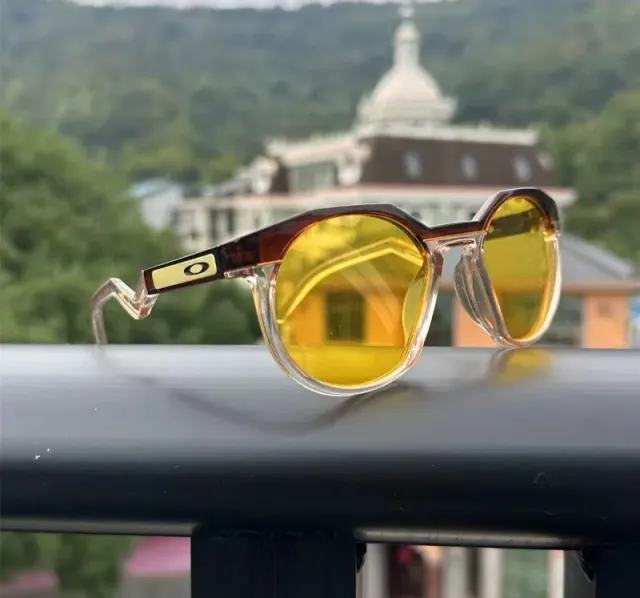 Oakley Square Wire Yellow Lens