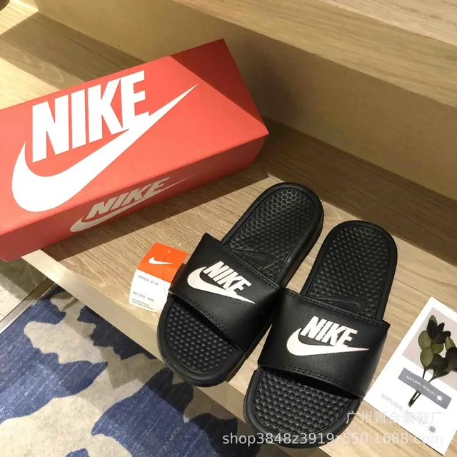 Nike Benassi JDI Black/White