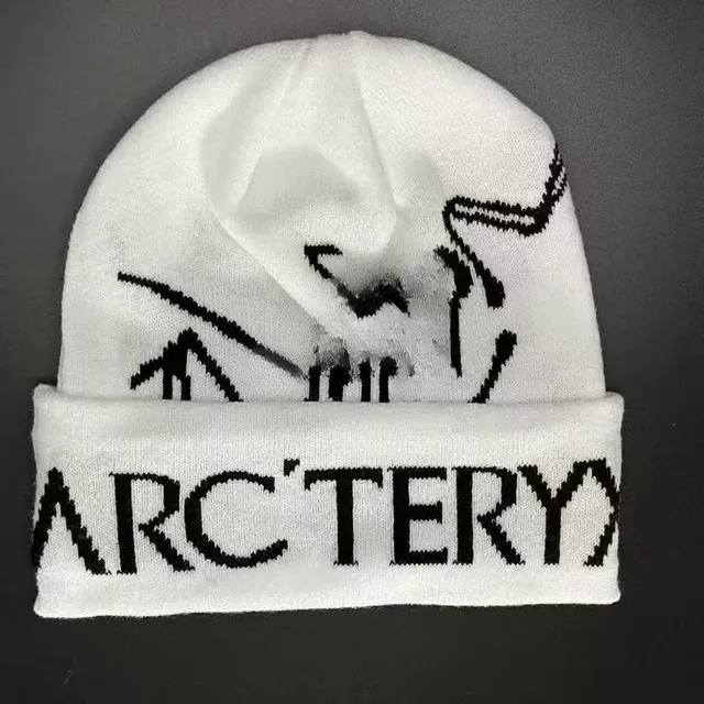 Beanie Arc'teryx Logo
