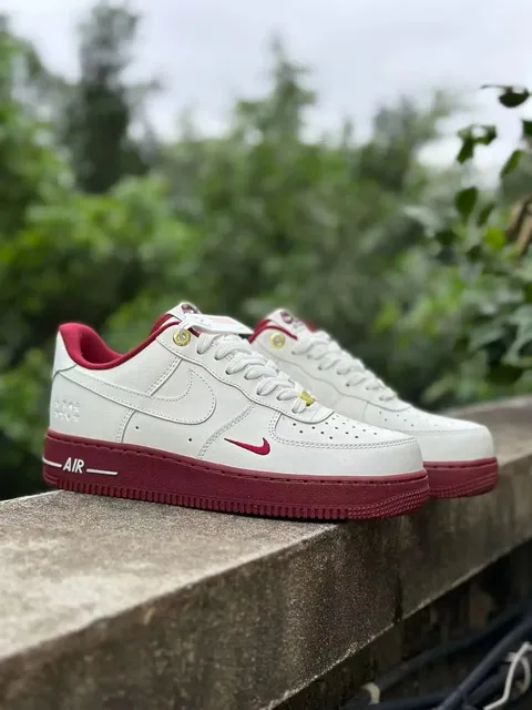Nike Air Force 1 Low University Red