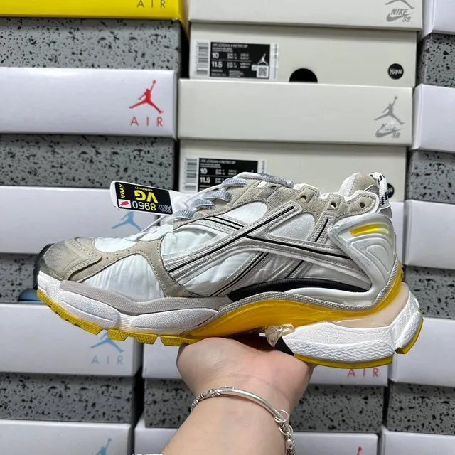 Balenciaga Runner VGAY