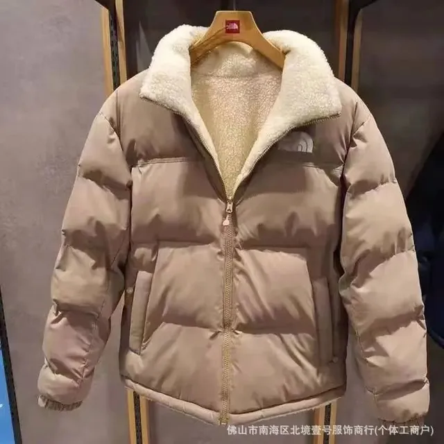 卡其色