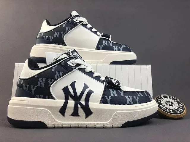 MLB sneakers