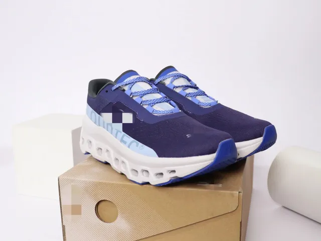 On Cloudmonster Navy Blue