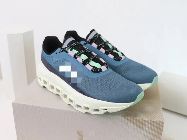 On Cloudmonster Blue Mint