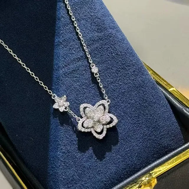 Van Cleef & Arpels Alhambra Necklace Double Flower