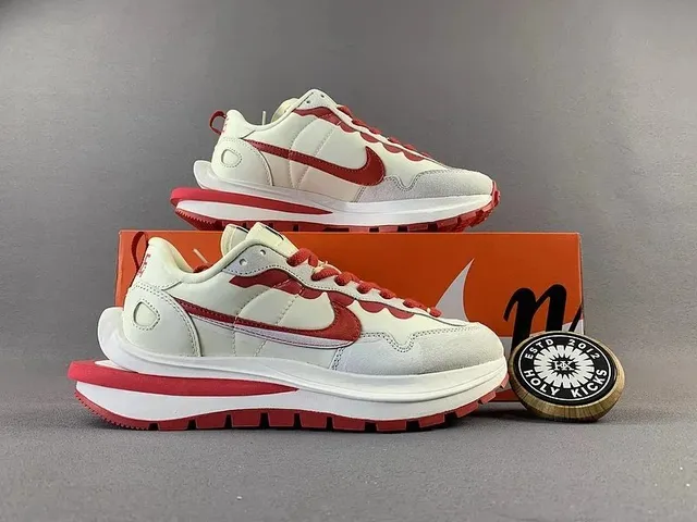 Nike × Sacai LDWaffle White Red