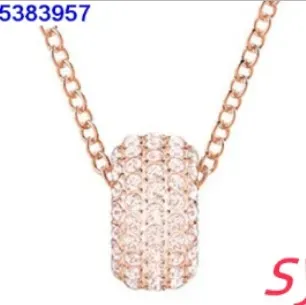 Roulette rose gold necklace