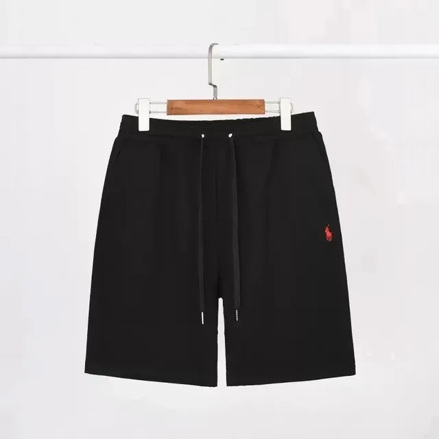 黑红短裤