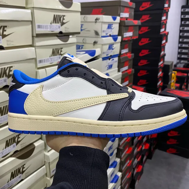 AJ1闪电倒钩低帮