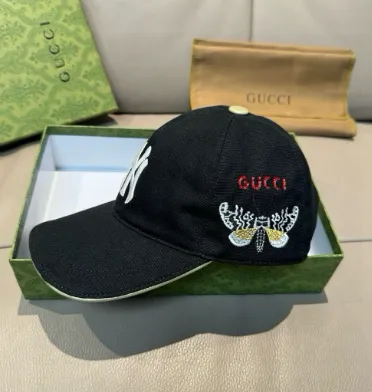 Gucci × MLB Baseball Cap NY Logo with Moth Embroidery