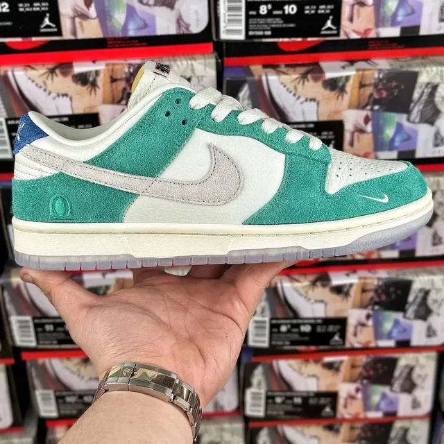 Nike Dunk Low Travis Scott Reverse Mocha